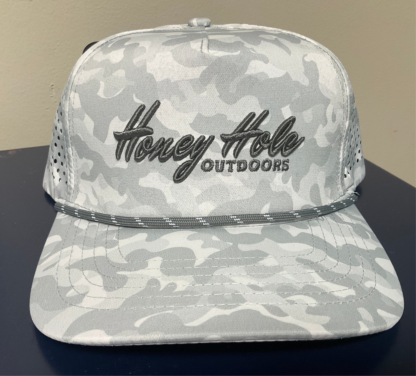 Honey Hole performance rope hat