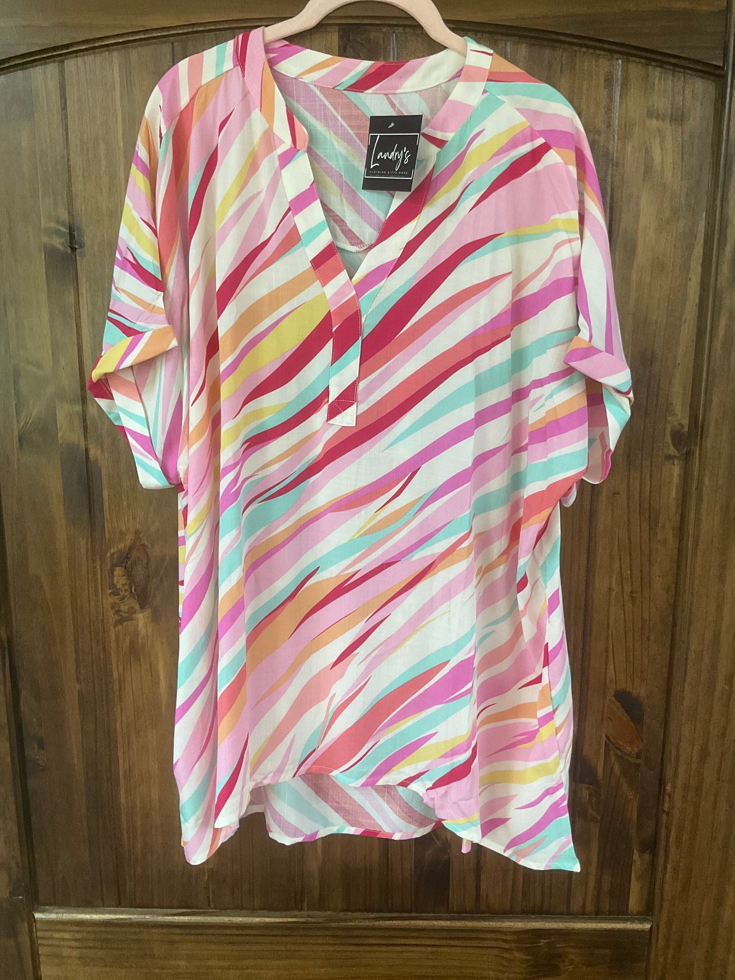 Plus size abstract print short sleeve top