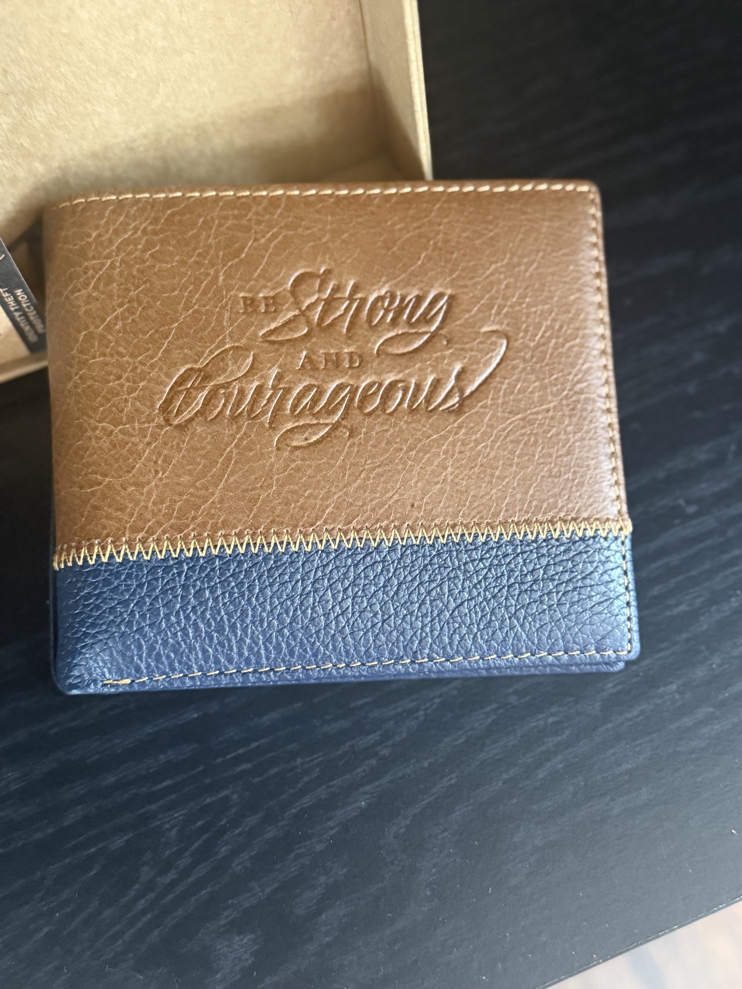 Men’s Josh 1:9 Wallet