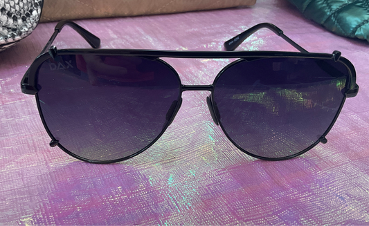 DAX Shay Black Ombre’ sunglasses