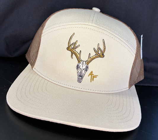 7 Panel — Khaki/Brown European Skull
