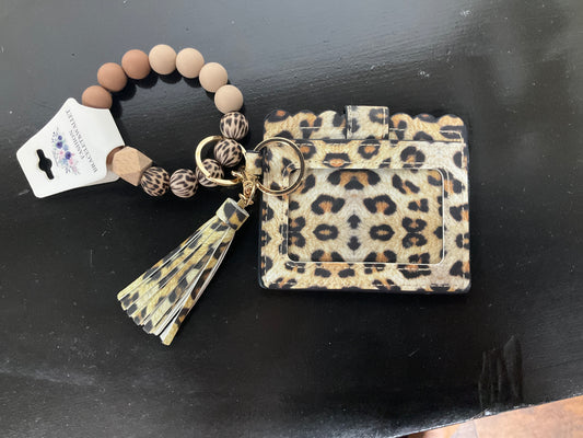 Stretch bracelet wristlet