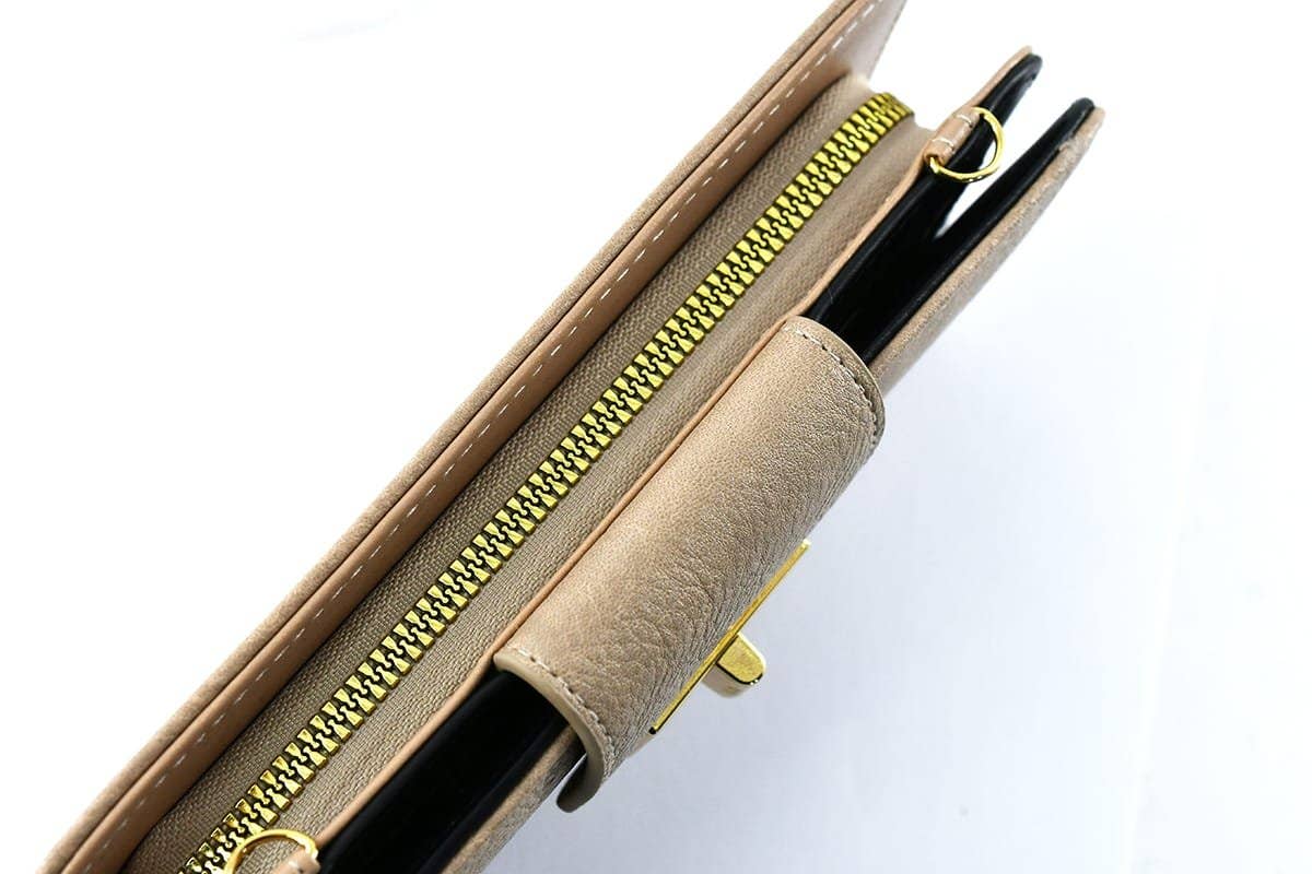 AD041 Turn Lock Crossbody Wallet