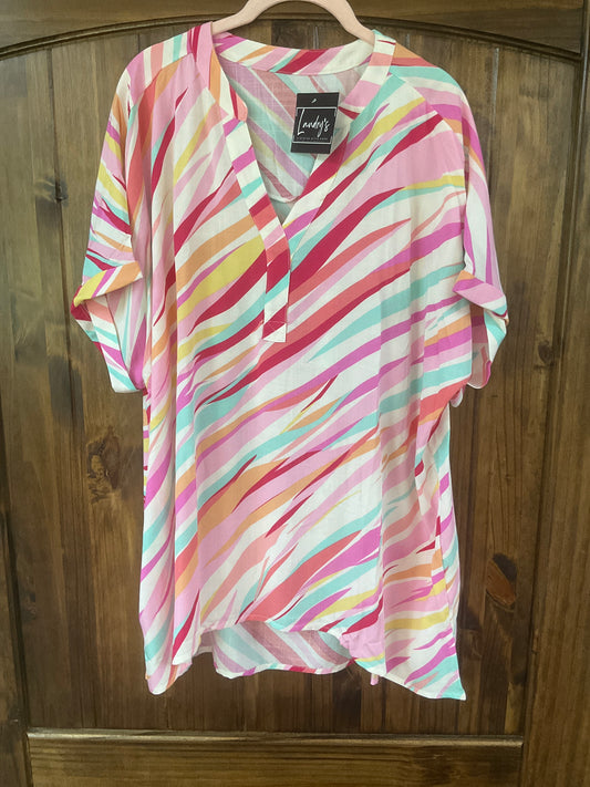 Plus size abstract print short sleeve top