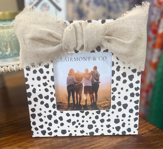 Black & Cream spots-simply square frame w/bow