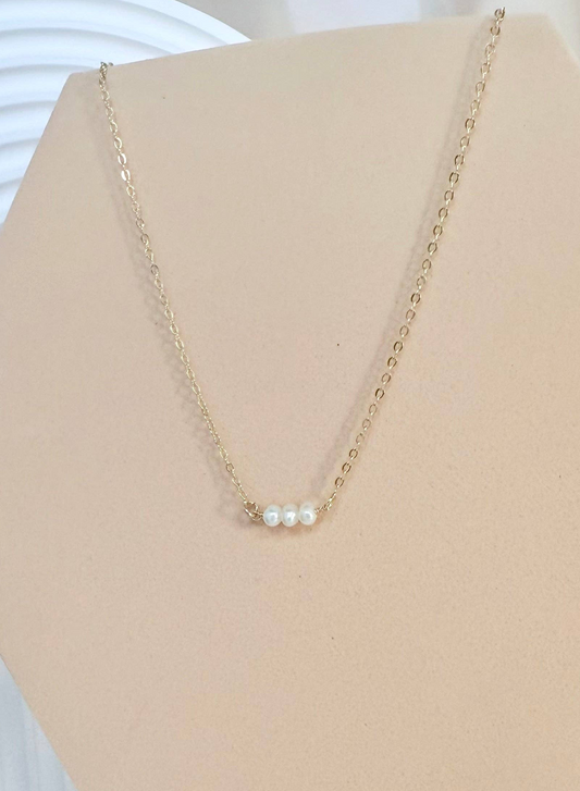 3 Pearl necklace