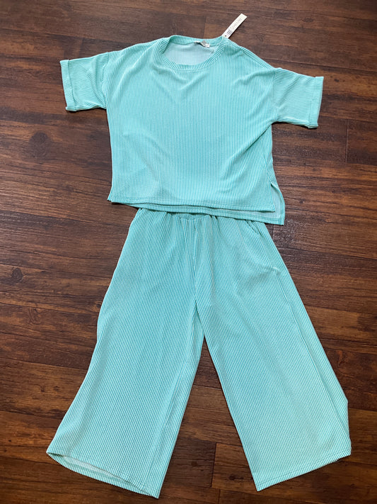 Capri Lounge Set textured wide leg