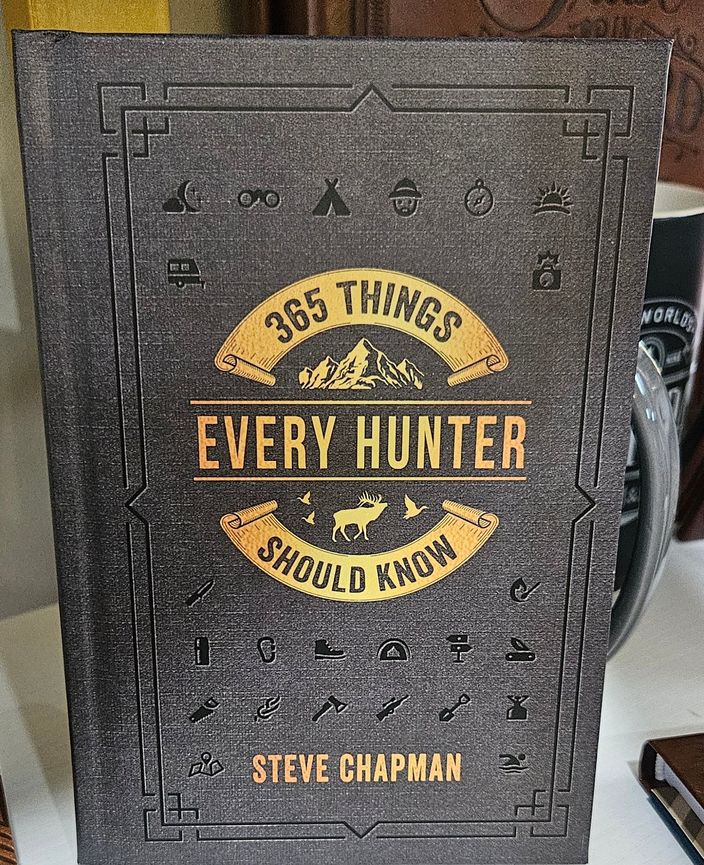 365 Things Every Hunter Should Know (hardcover)