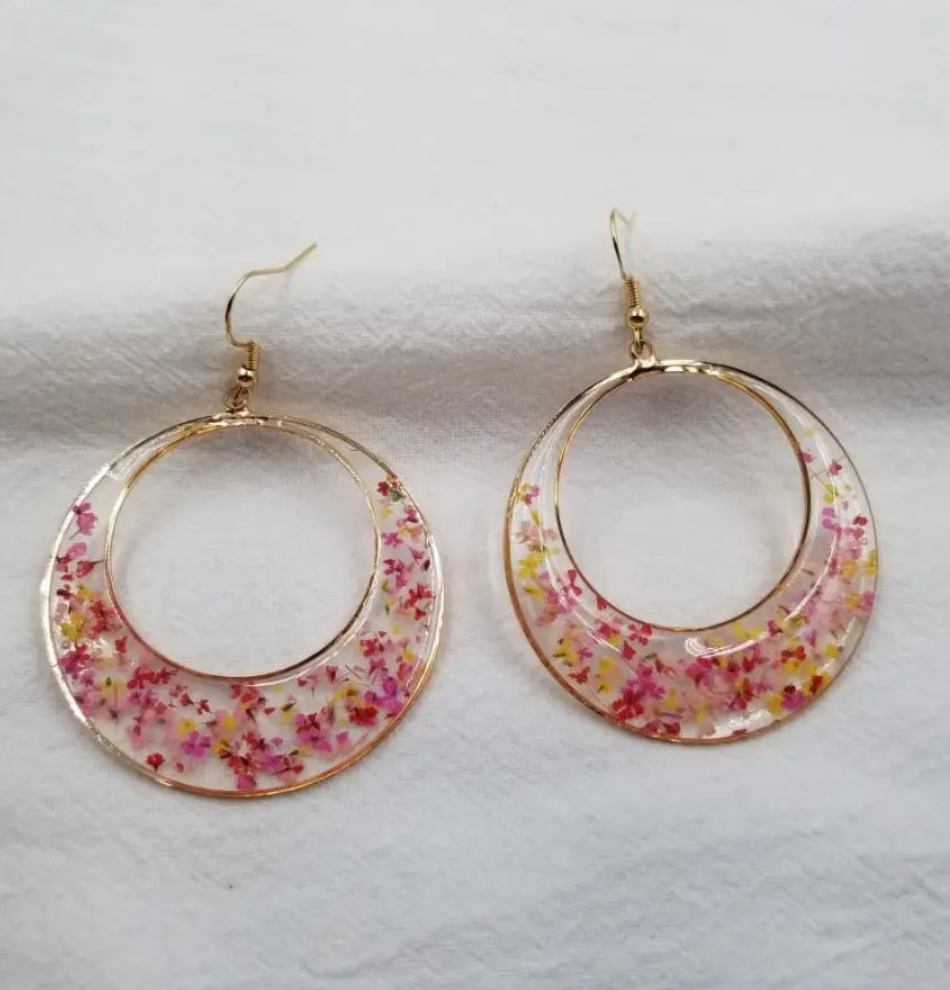 Colorful Dried Flower Circle Earrings